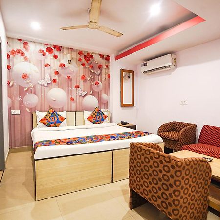 Fabexpress R Inn - Nr Prayagraj Railway Station Muthiganj Exterior photo