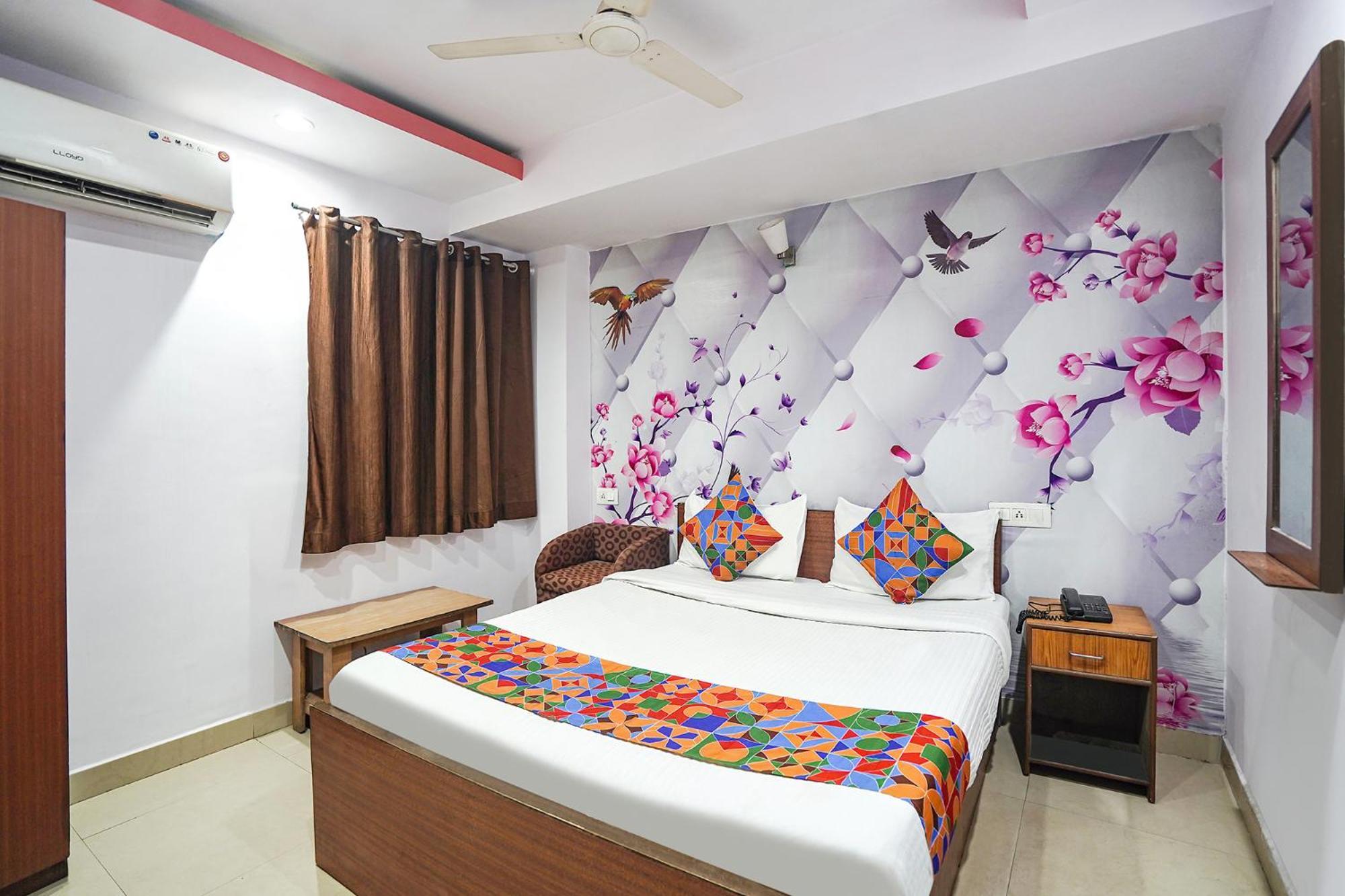 Fabexpress R Inn - Nr Prayagraj Railway Station Muthiganj Exterior photo