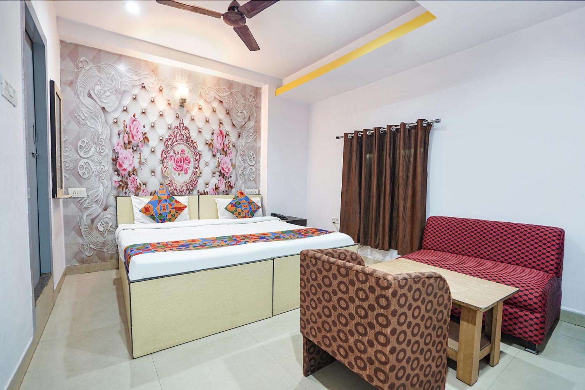 Fabexpress R Inn - Nr Prayagraj Railway Station Muthiganj Exterior photo